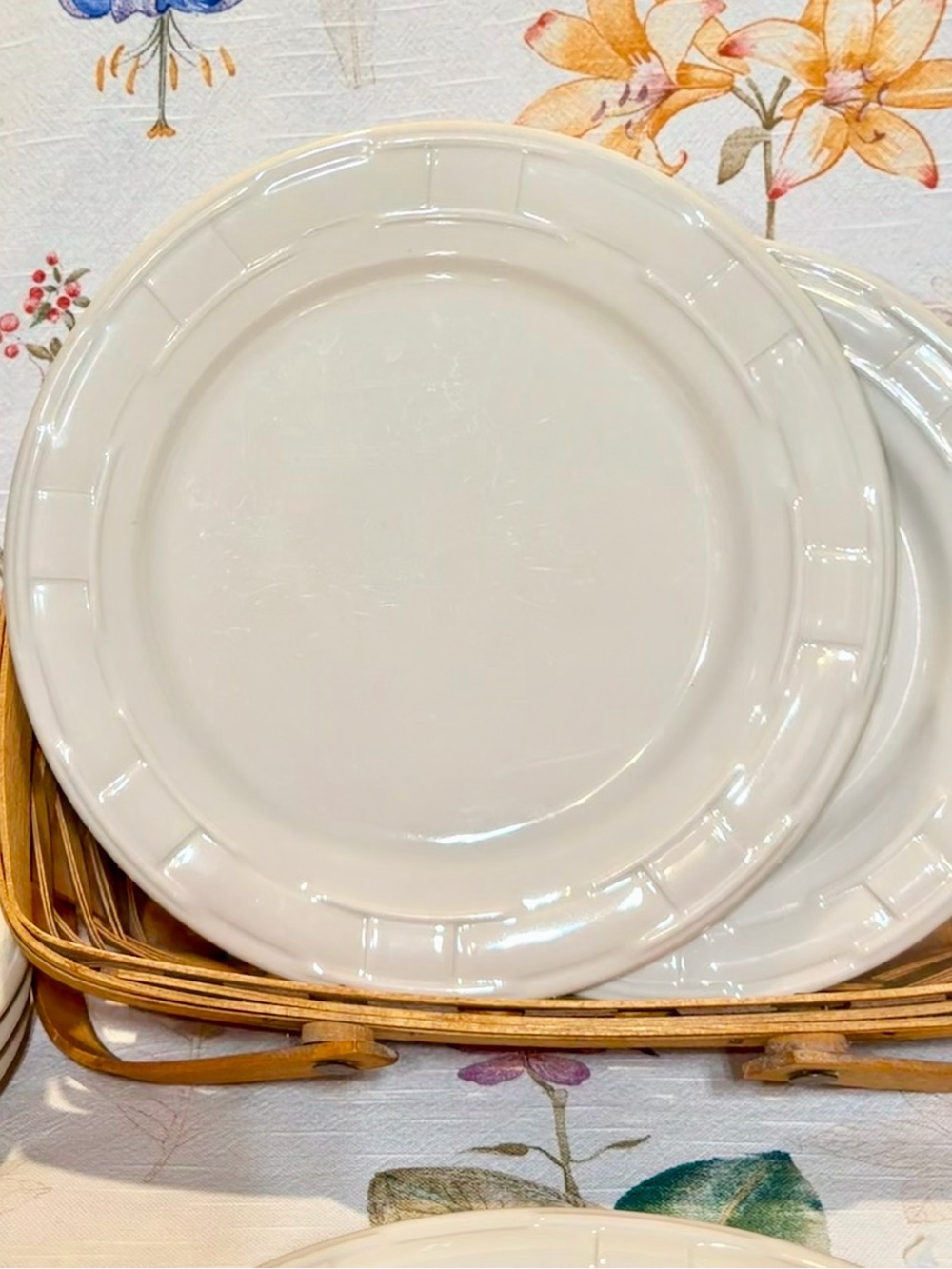 LONGABERGER POTTERY (set of 7) DINNER PLATES